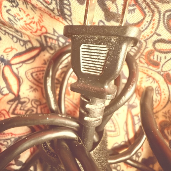 New w/o box.Professional highly rated IPRODA hair straightener!Out of stock - Picture 8 of 13